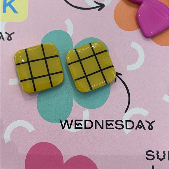 NWT - STUDS OF THE WEEK, by Night Moves Atelier - 7 pairs pierced earrings - Picture 6 of 11